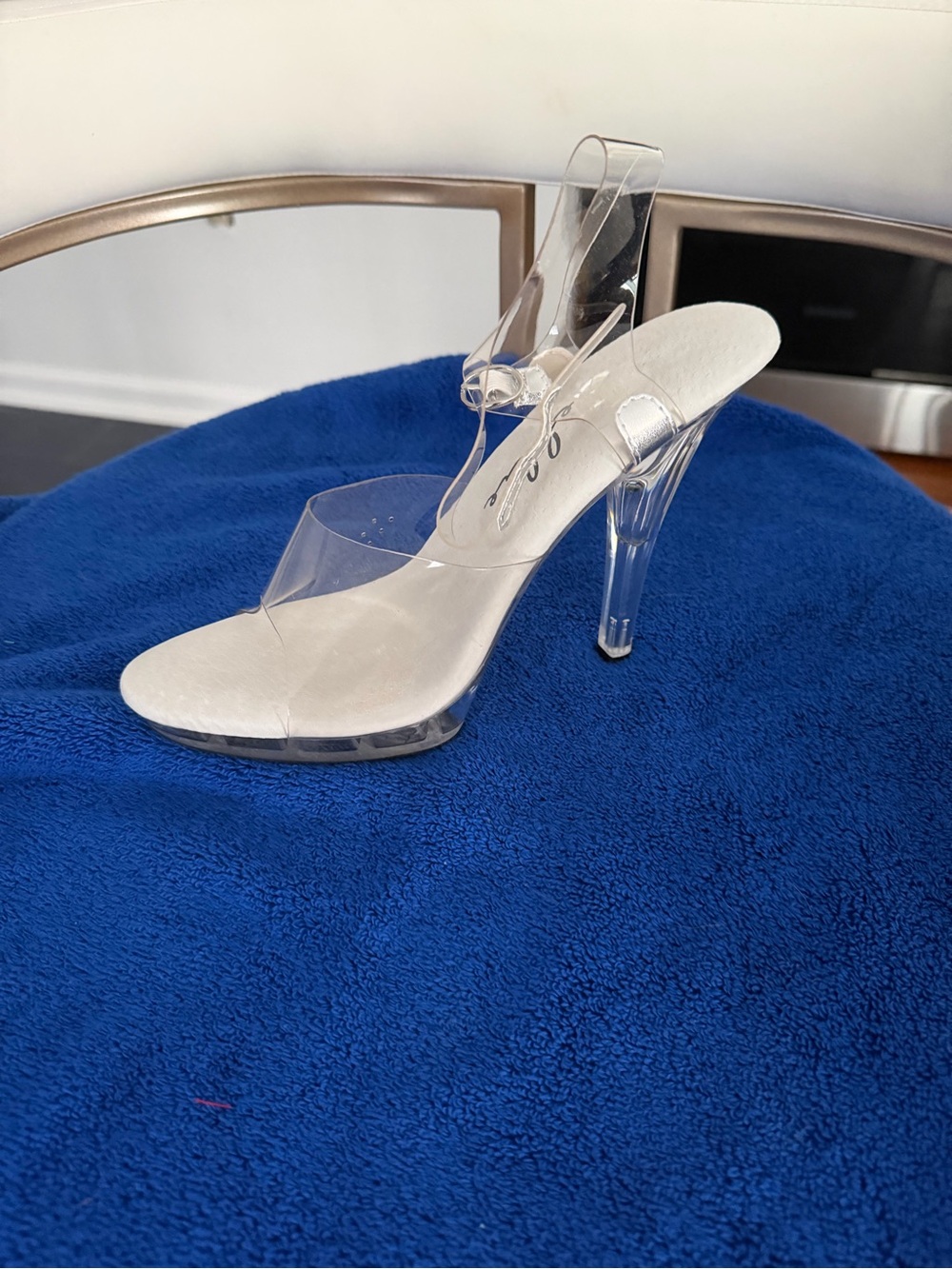 Ellie Clear Lucite High Heel Sandals - Transparent
